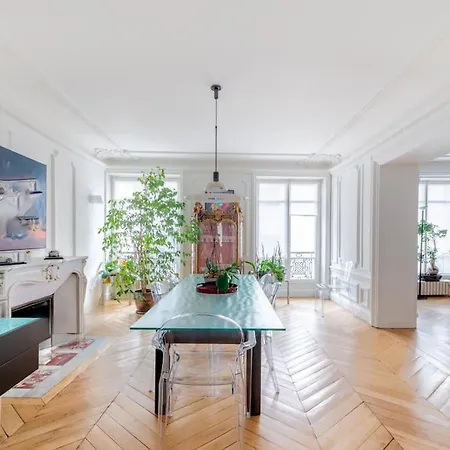 Beautiful 4 Bedrooms Flat By Champs Elysees Appartamento Parigi