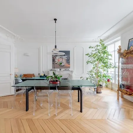 Beautiful 4 Bedrooms Flat By Champs Elysees Apartment