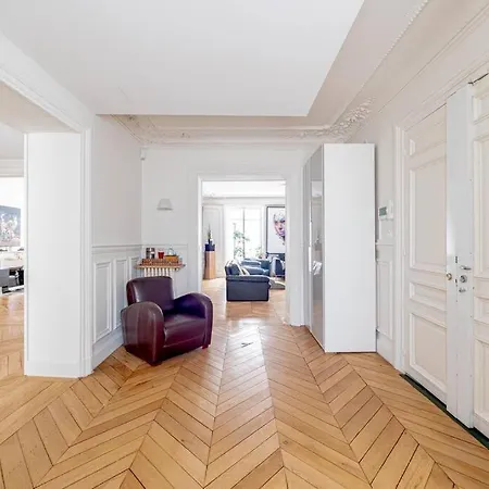 Beautiful 4 Bedrooms Flat By Champs Elysees * Paris
